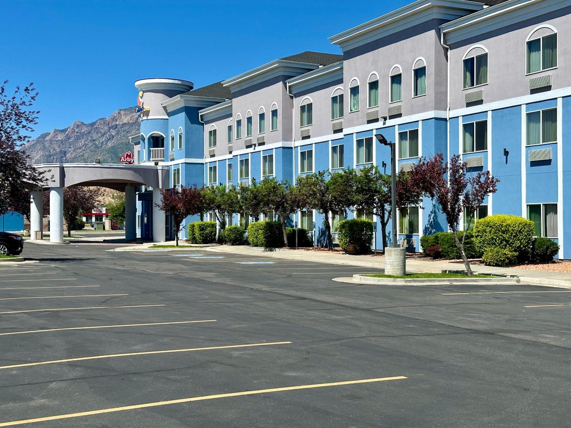 Comfort Inn Ogden Near Event Center Exterior photo